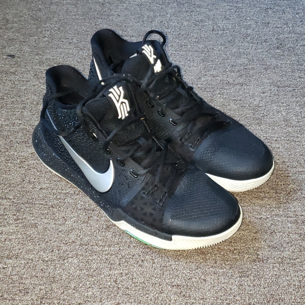 Men's Nike Kyrie 3